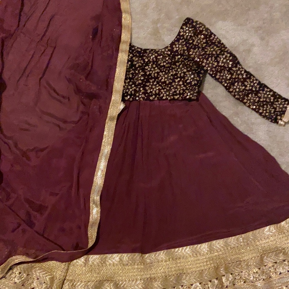 Indian/Pakistani/Afghan Lengha